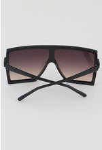 Load image into Gallery viewer, Chic Black Oversized Shades